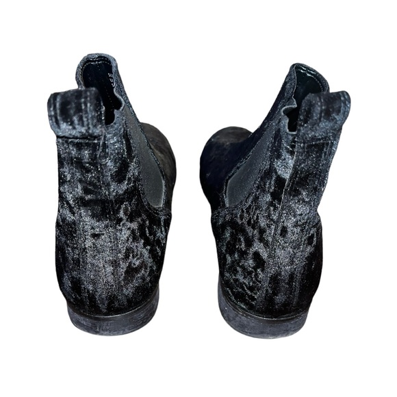 Urban Outfitters Velvet Chelsea Boots Size 9 - Picture 5 of 7